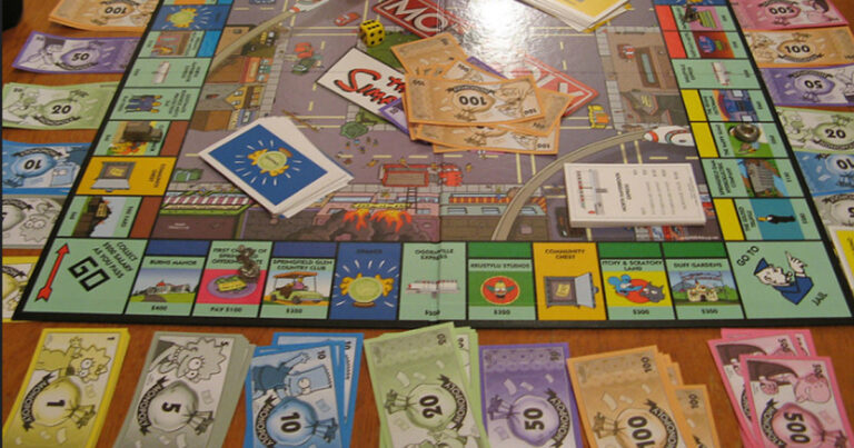 Simpsons-Themed Monopoly Game Only Fun for 10 or 11 Turns