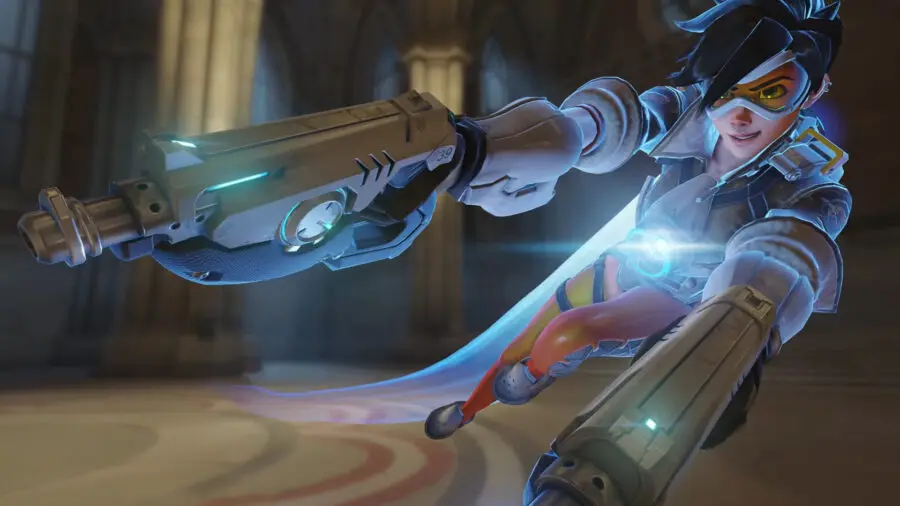 Overwatch's Tracer Becomes an Excellent New Figure