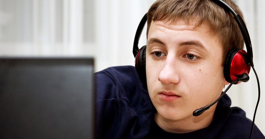 Rodolph Cod Top Ranked Call of Duty Player Also Noted Race Scholar - Hard Drive