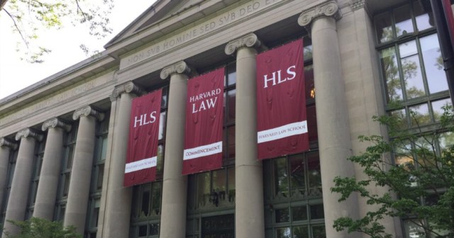 Harvard Law Announces Less Demanding ‘I’m Not a Lawyer, But’ Program