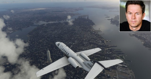 Mark Wahlberg Spends Entire Flight Simulator Playthrough Pretending to Stop 9/11