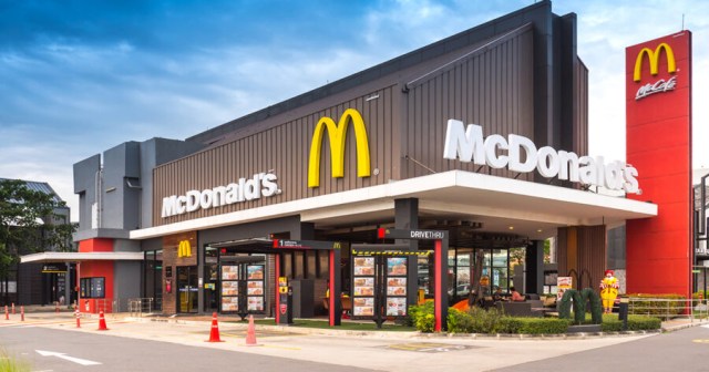 “Our New Cheeseburger Highkey Slaps. Poggers!” Tweets One of America’s Most Powerful Corporations