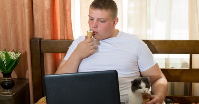 Redditor Commenting “And That’s Enough Internet for Me Today” Enjoys Five Seconds of Life Before Reopening Reddit