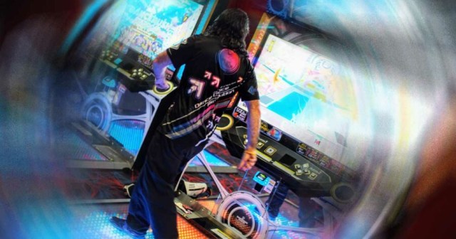 DDR Machine Only Thing in Entire Mall Making Money