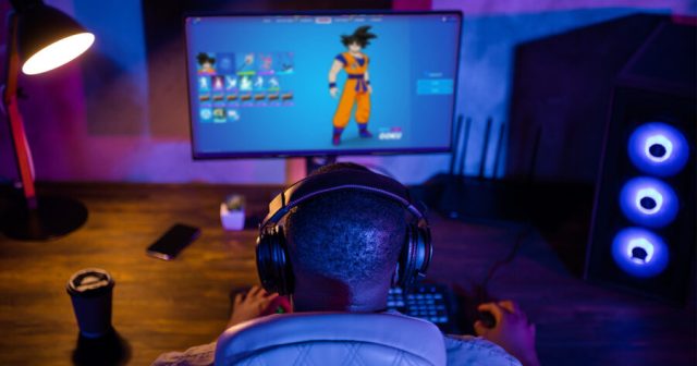 Guy Who Doesn’t Watch DBZ or Play Fortnite Still Somehow Tempted to Buy Goku Skin