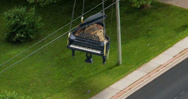 DEAL ALERT: Somebody Placed a Perfectly Good Copy of Halo: Reach Under This Suspended Grand Piano