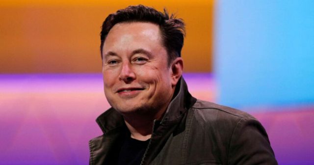 Elon Musk Offers to Buy Twitter Again in Case Everybody Wasn’t Looking the First Time