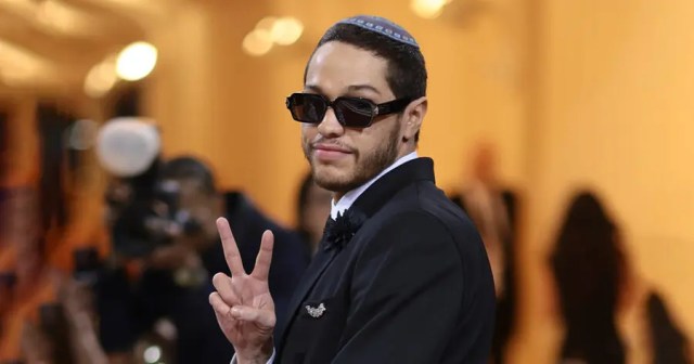 Pete Davidson Converts to Judaism in Latest Kanye Troll