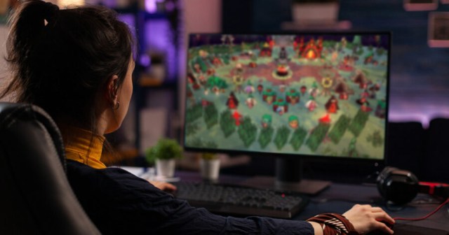 Streamer Playing ‘Cult of the Lamb’ for Parasocial Viewers Worried It’s Too On-the-Nose