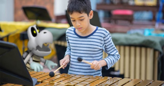 Dry Bones Has Panic Attack at Xylophone Recital