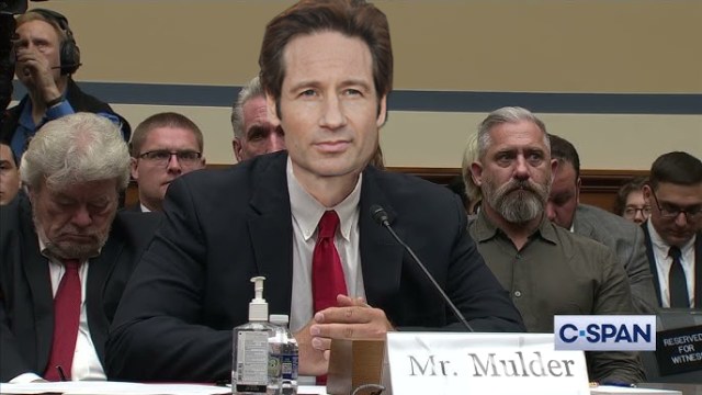 FBI Whistleblower Says Aliens Exist and Also There’s a Worm Man