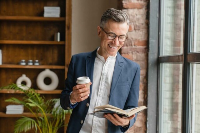 Uh Oh: Netflix Exec Seen Enjoying Book Series That You Love