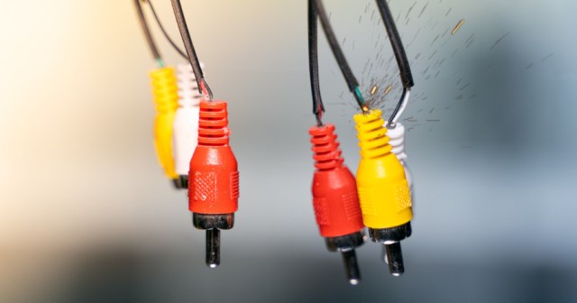 Dangling 3-Way RCA Splitter Probably Fine if You Don’t Touch It