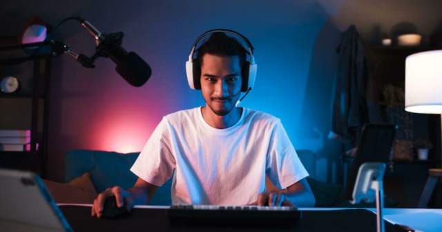 Up-and-Coming Streamer Invests in Everything but a Personality