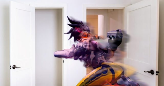 Blizzard Confirms Tracer Is Back in the Closet For Overwatch Classic
