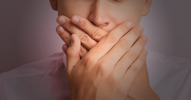 Silent Protagonist Jinxed Back in Middle School