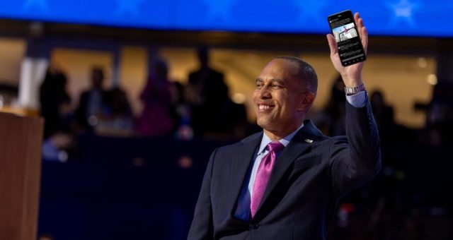 House Democrats Draft Incredibly Powerful Social Media Post