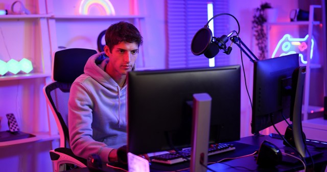 Man Has Incredible, Life-Changing Experience Playing Spiritfarer on the Same Computer That He Uses To Masturbate